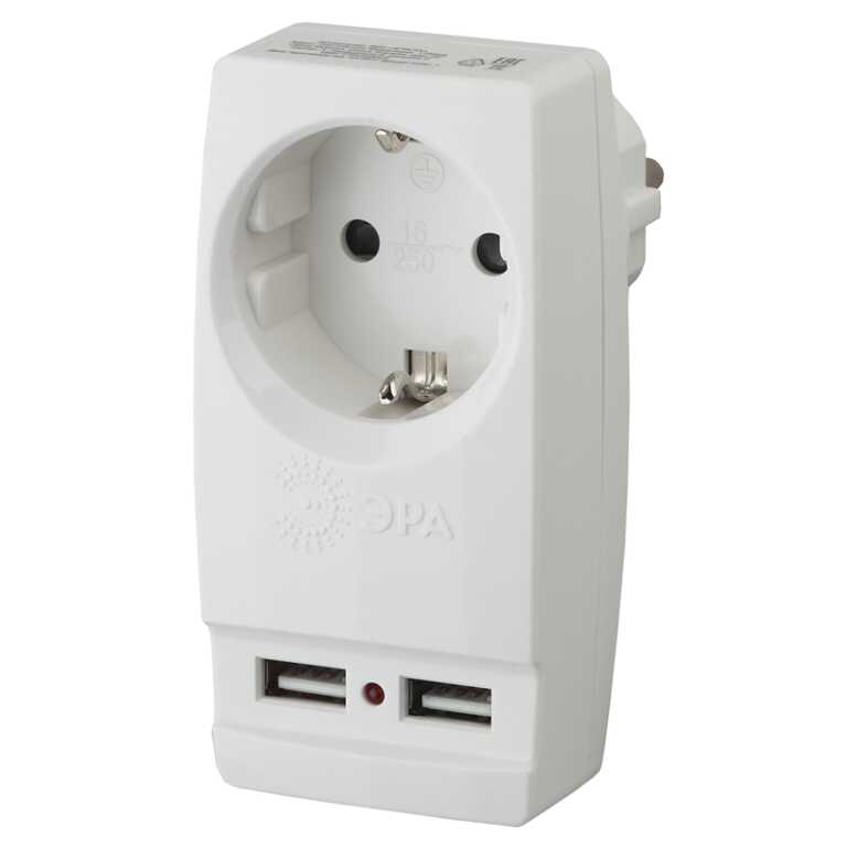 Адаптер 1гн с З/К белый 220В+2xUSB 2100mA "Polynom"  SP-1e-USB-W ЭРА